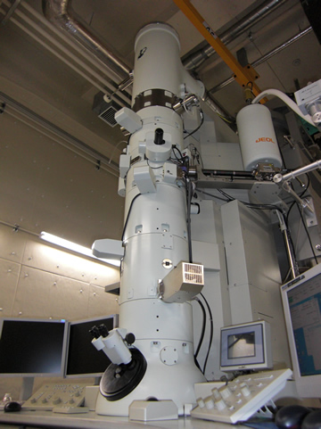 3次元観察用電子分光型電子顕微鏡 JEM-3200FSK